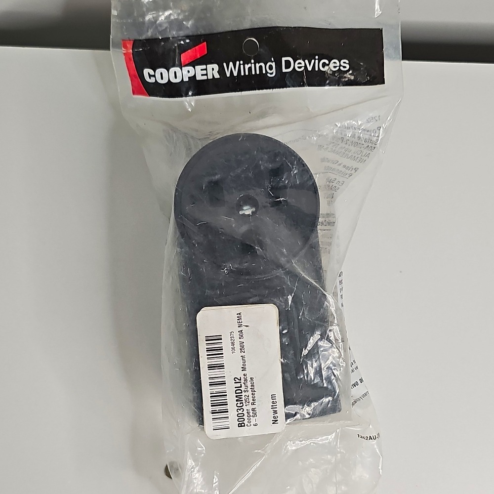 Cooper Wiring Devices NEMA Electrical Plug 250V 50A Surface Mount Black